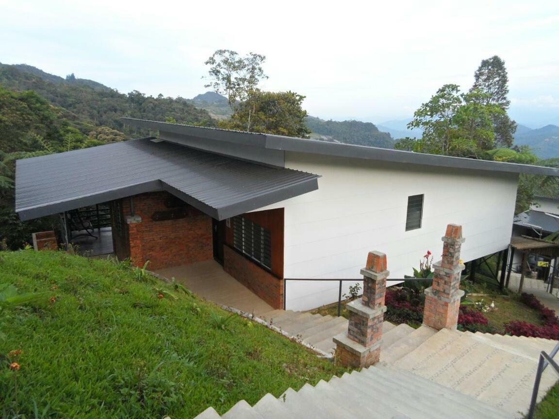 Ayana Holiday Resort Kundasang ภายนอก รูปภาพ
